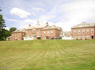 4 Edmunds St #301, Adams, MA 01220