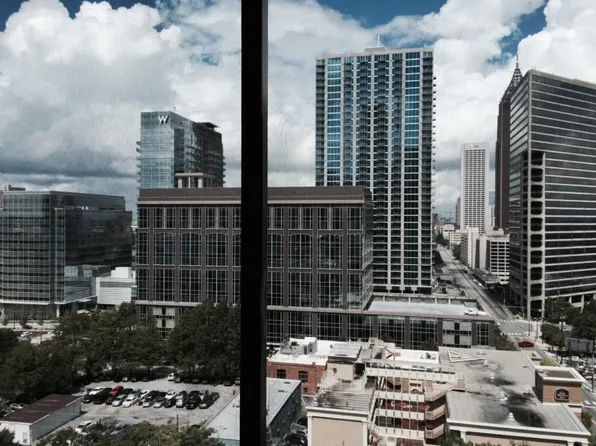 300 Peachtree St NE APT 23F, Atlanta, GA 30308