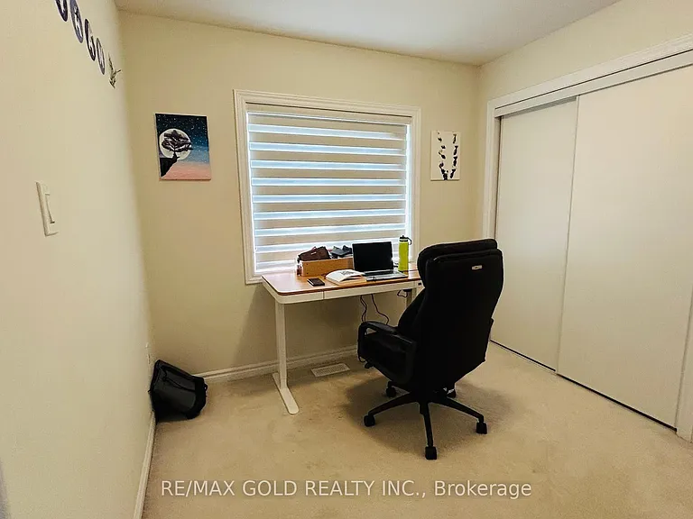 28 Amos Ave — Photo 8