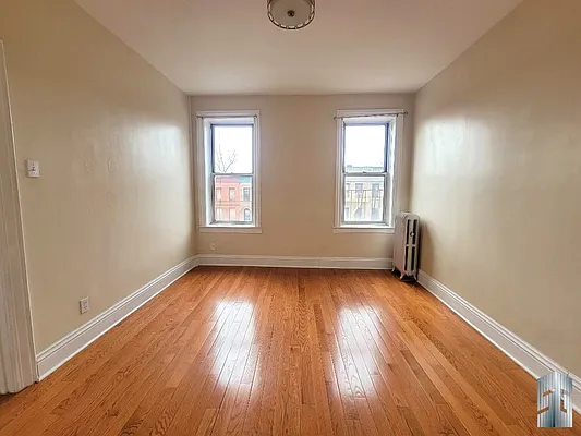 Rented by Skyline Group Real Estate | media 11