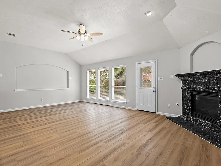 25910 N Lakefair Dr — Photo 11