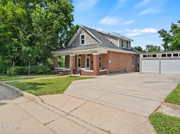 318 W Ashley St, Jefferson City, MO 65101