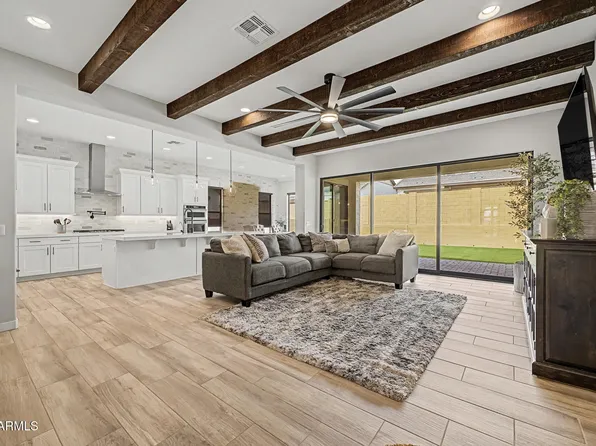 8018 E JAEGER Street, Mesa, AZ 85207