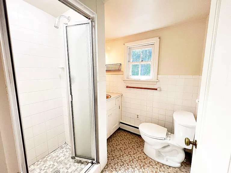 51 Elfman Dr — Photo 28