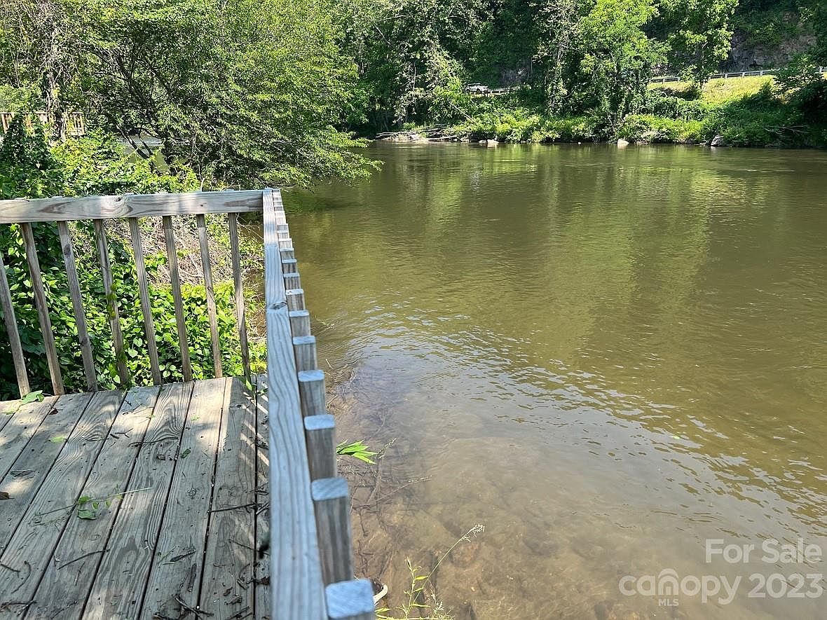 4 Dr, Whittier, NC 28789 MLS 4036364 Zillow