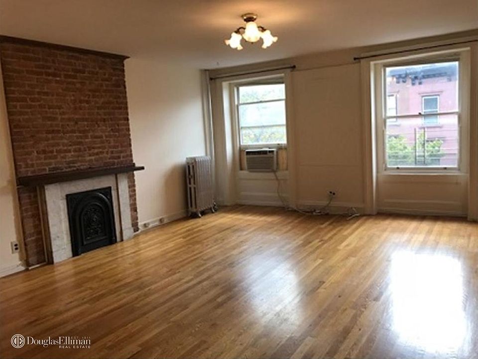 1st image of 139 Amity St APT 3