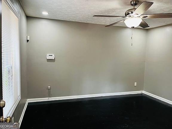 2nd image of 142 Summerwood Dr #142