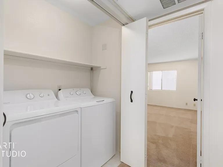 463 Mesa Blvd #201 — Photo 4