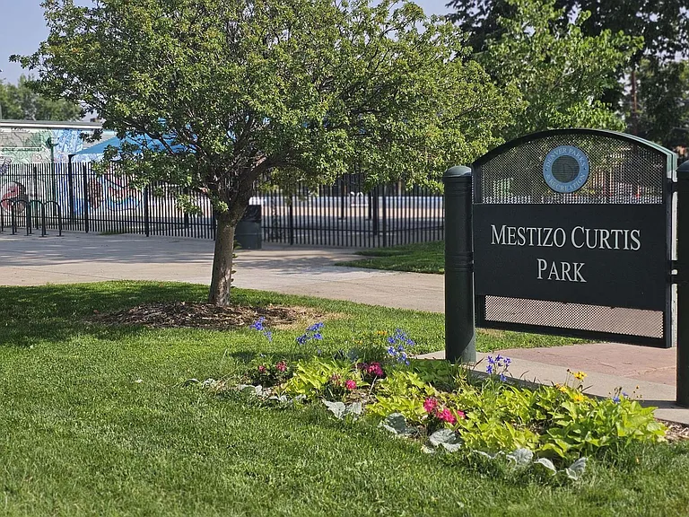 Edmond Curtis Park — Photo 92