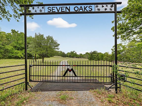 3rd image of 539 Cemetery Rd
