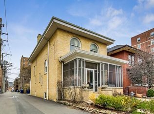 1115 Grove St, Evanston, IL 60201