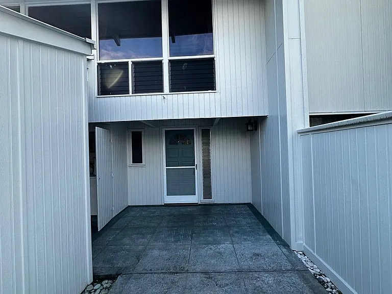 918 Kumukoa St #B303 — Photo 1