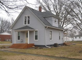 615 State St, New Windsor, IL 61465