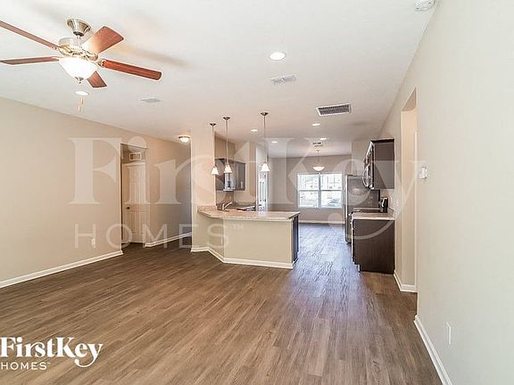 4th image of 1366 Sarahs Landing Dr