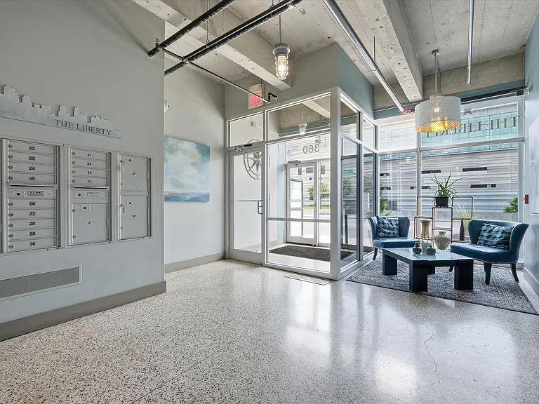 360 W Pershing Rd #190 — Photo 33