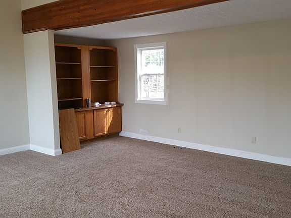 2nd image of 297 High St #297