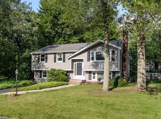 7 Hallowell Rd, Foxboro, MA 02035