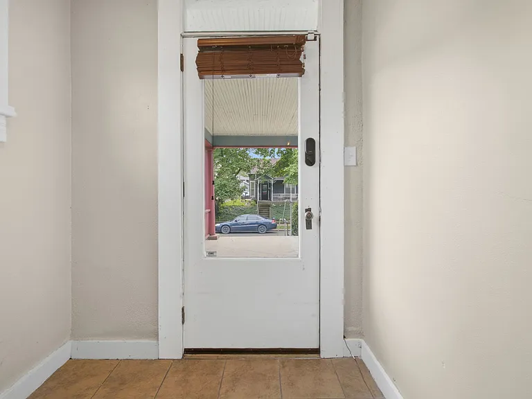 mudroom