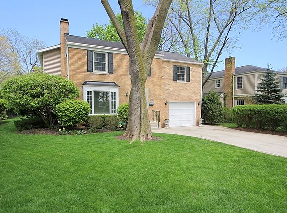 2nd image of 412 Briar Pl