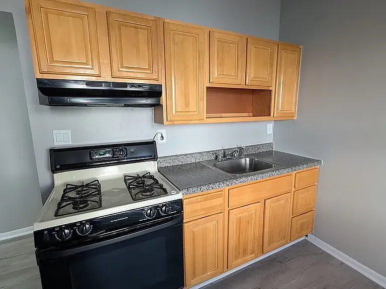 320 Watson Ave #6C — Photo 2