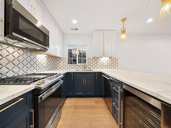 3rd image of 502 Taraval St