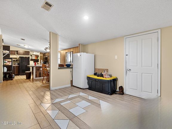 4th image of 8355 NUSSBAUM Drive