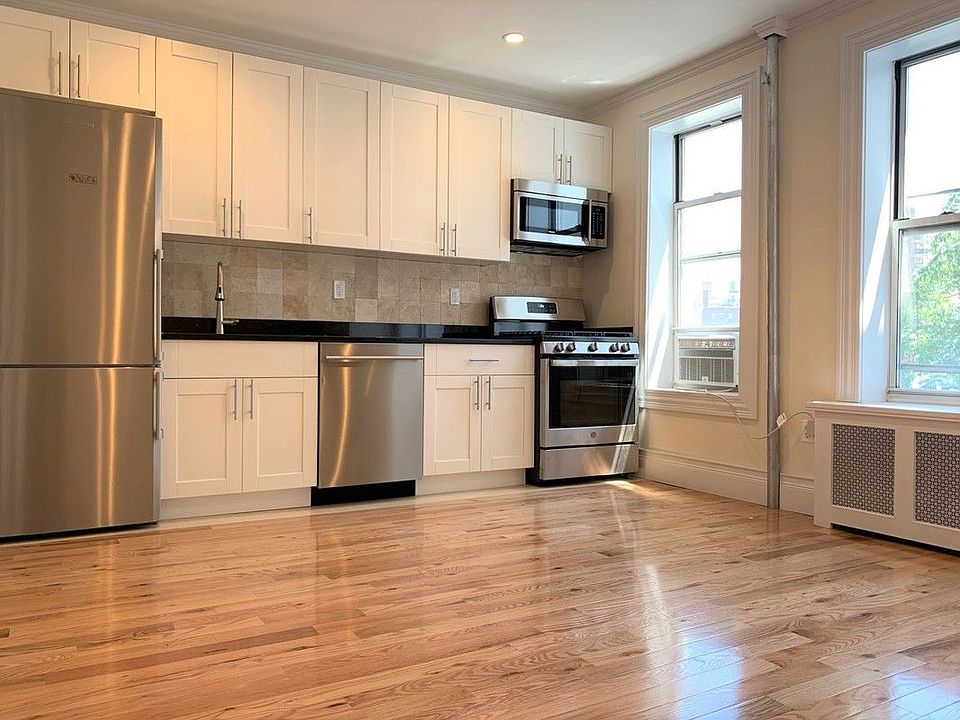 1st image of 204 W 10th St APT 29
