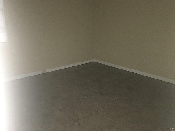 4th image of 912 Calhoun Ave #A