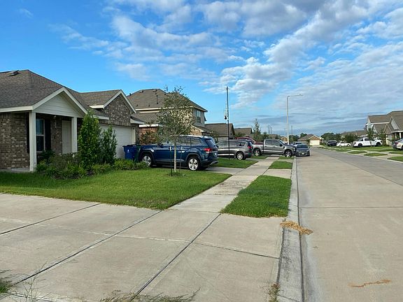 5th image of 270 Bennett Loop