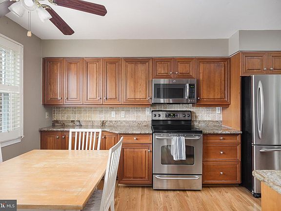 3rd image of 6311 Golf Course Sq