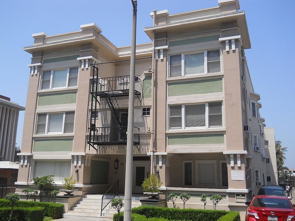 1st image of 249 N Euclid Ave APT 106