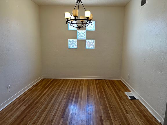 4th image of 432 Sierra Dr SE
