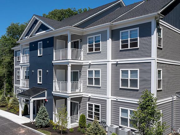 3rd image of 2 Rindle Rd #23