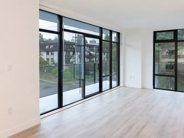 311 W 1st St, North Vancouver, BC