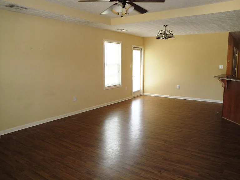 8028 Utica St #8028 — Photo 3