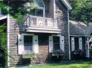 27 Bayview Rd, Mashpee, MA 02649
