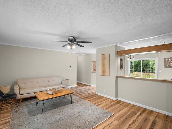 3rd image of 130 Sonora Dr