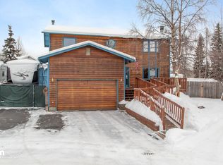8550 Gordon Cir, Anchorage, AK 99507