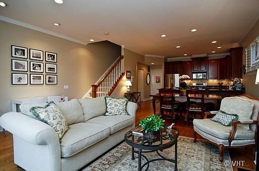 4th image of 710 W Schubert Ave #B