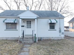 1904 Raymond St, Bay City, MI 48706