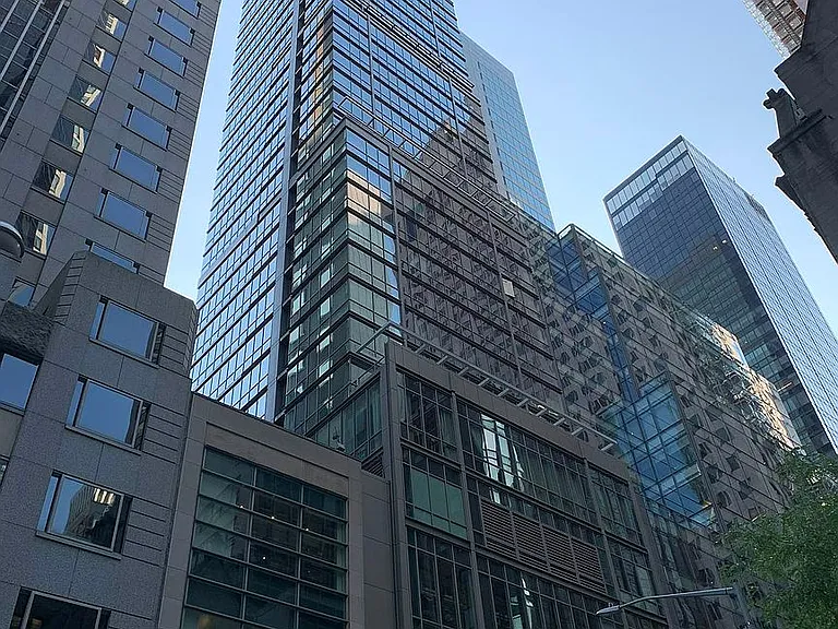 60 E 55th St #19B — Photo 11