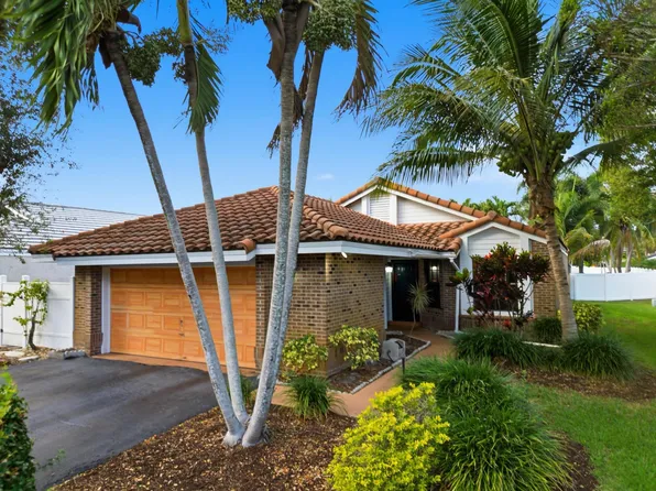 4105 NW 1st Court, Delray Beach, FL 33445