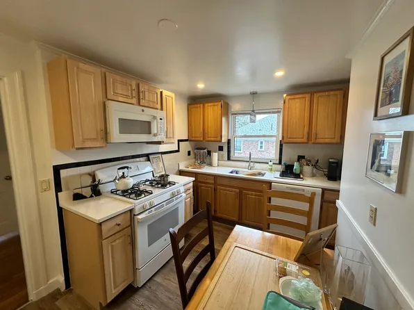 32 Bishop Rd #3, Quincy, MA 02170
