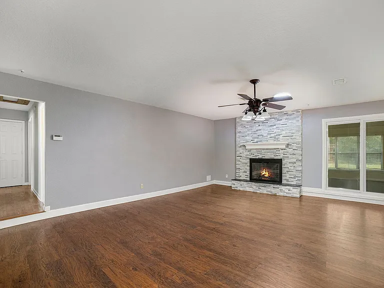2940 Flamingo Cir — Photo 4