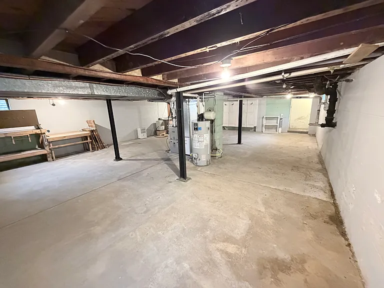 143 E Lincoln Ave — Photo 26