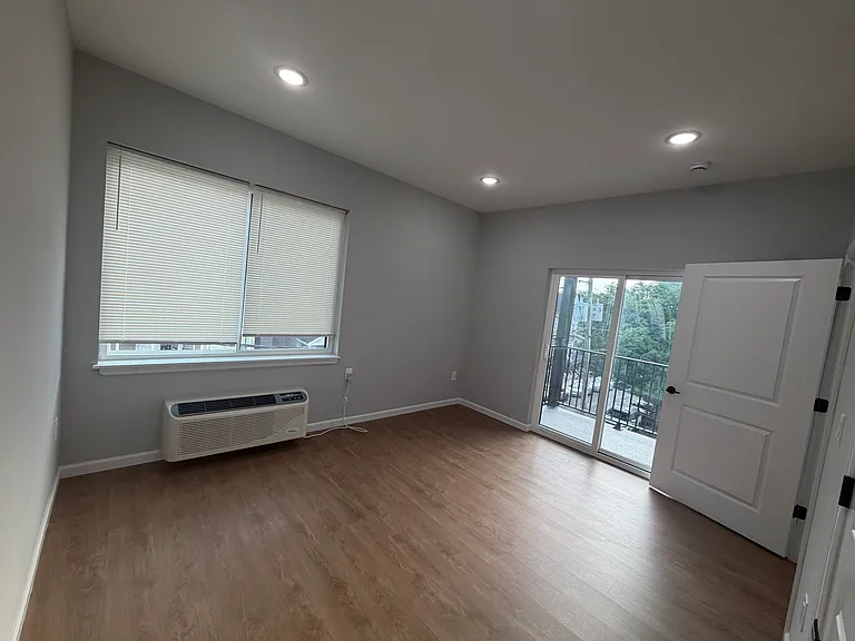 65-67 12th Ave #202 — Photo 7