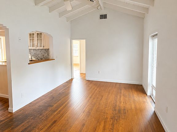 3rd image of 901 NW 10th Ct