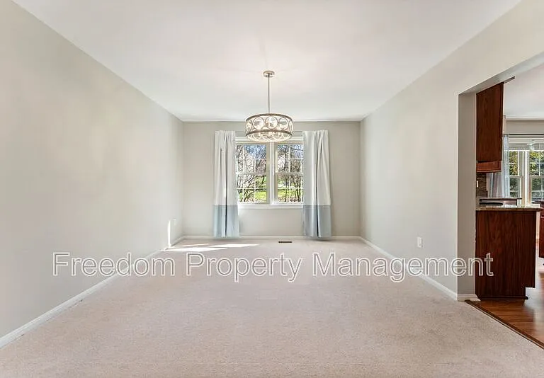 8412 Golden Aspen Ct — Photo 32