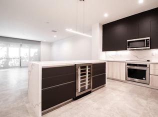 6886 SW 80th St, Miami, FL 33143