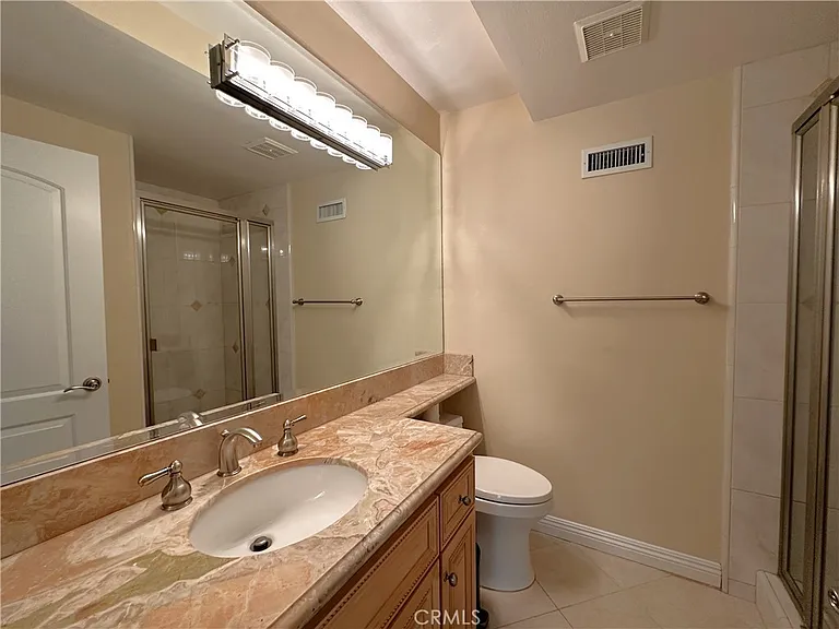 26543 Academy Dr — Photo 20